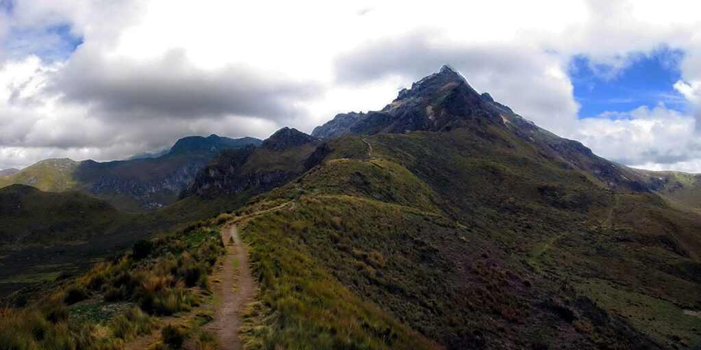 Oblíbený aklimatizační trek na vulkán Pichincha